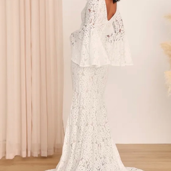 Duchess Ivory Lace Bell Sleeve Maxi Dress - Picture 4 of 10